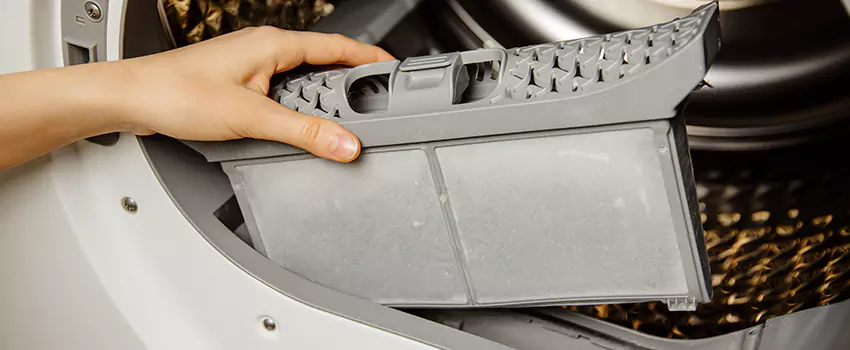 Signs Of A Clogged Dryer Lint Trap in Villa Park, Illinois